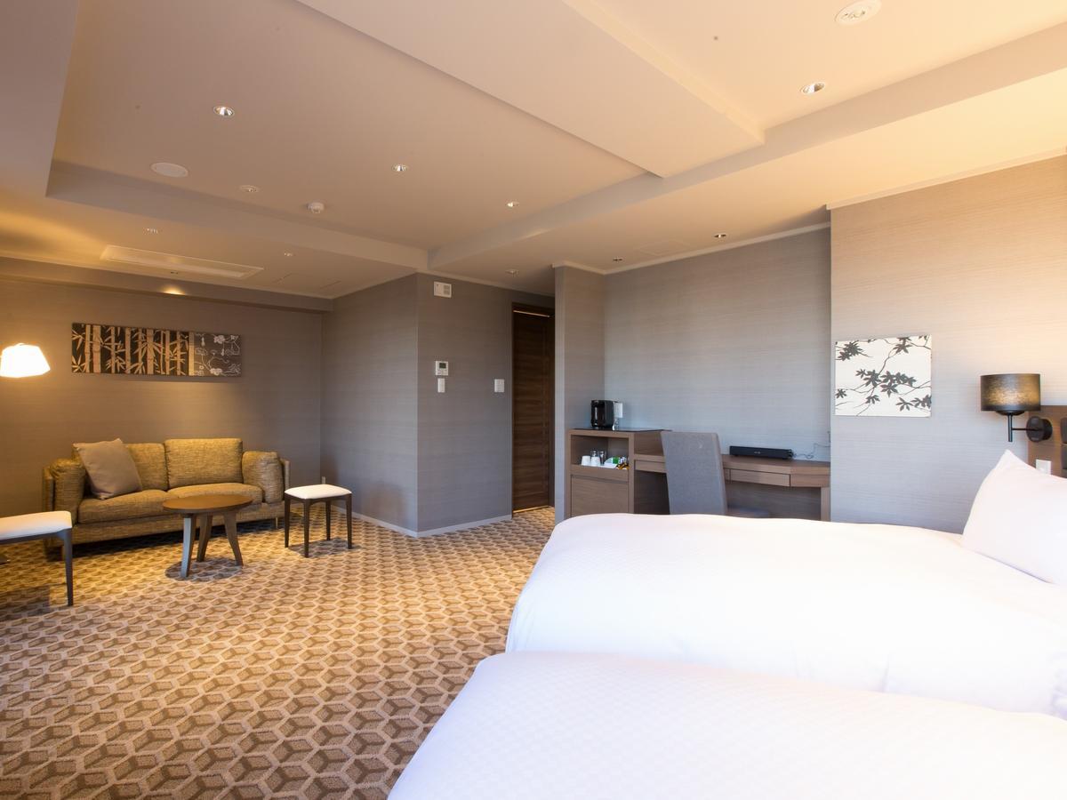Hotel Shiki Utsubo Park Осака Екстериор снимка