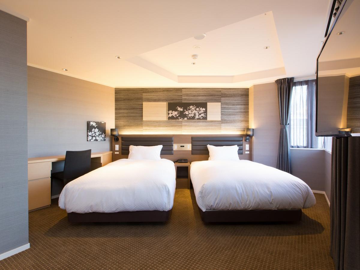 Hotel Shiki Utsubo Park Осака Екстериор снимка
